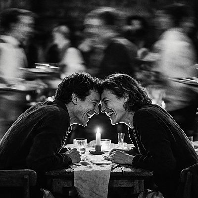 Inclinados na mesa
